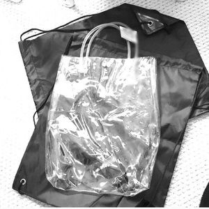 NWT Clear tote bag handles & snap closure plastic purse has 2 handles. Vintage